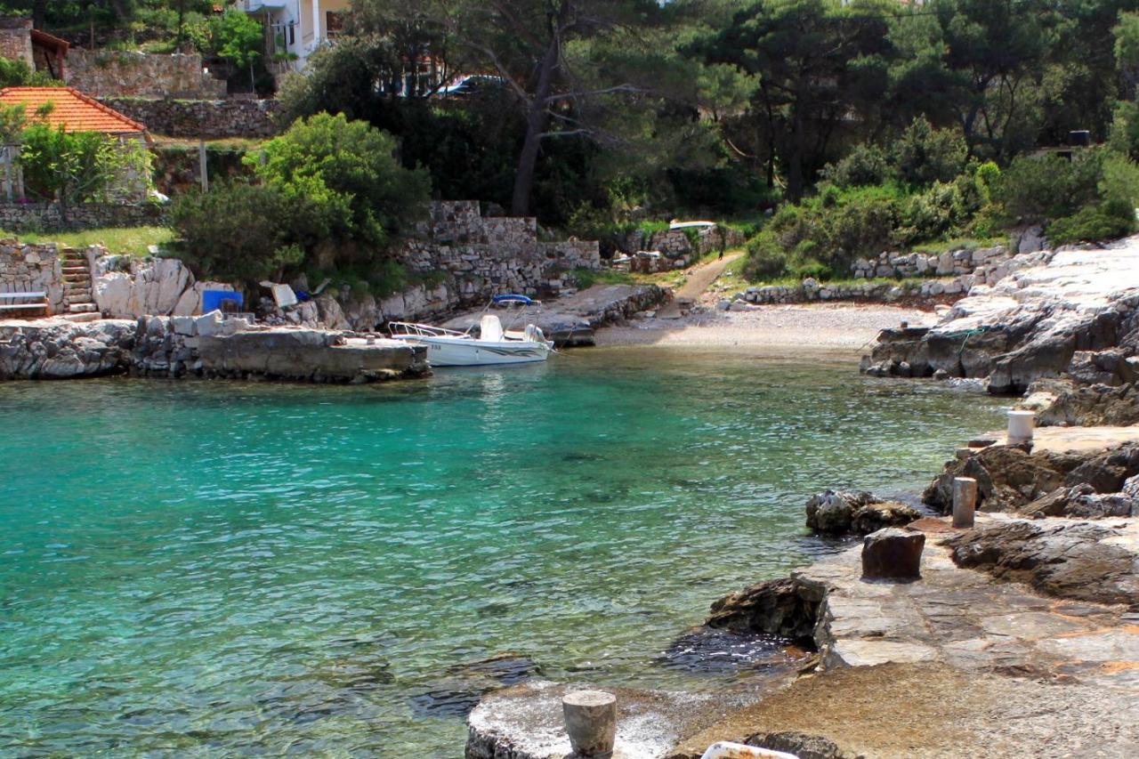 Apartments By The Sea Basina, Hvar - 542 Vrbanj Exterior photo