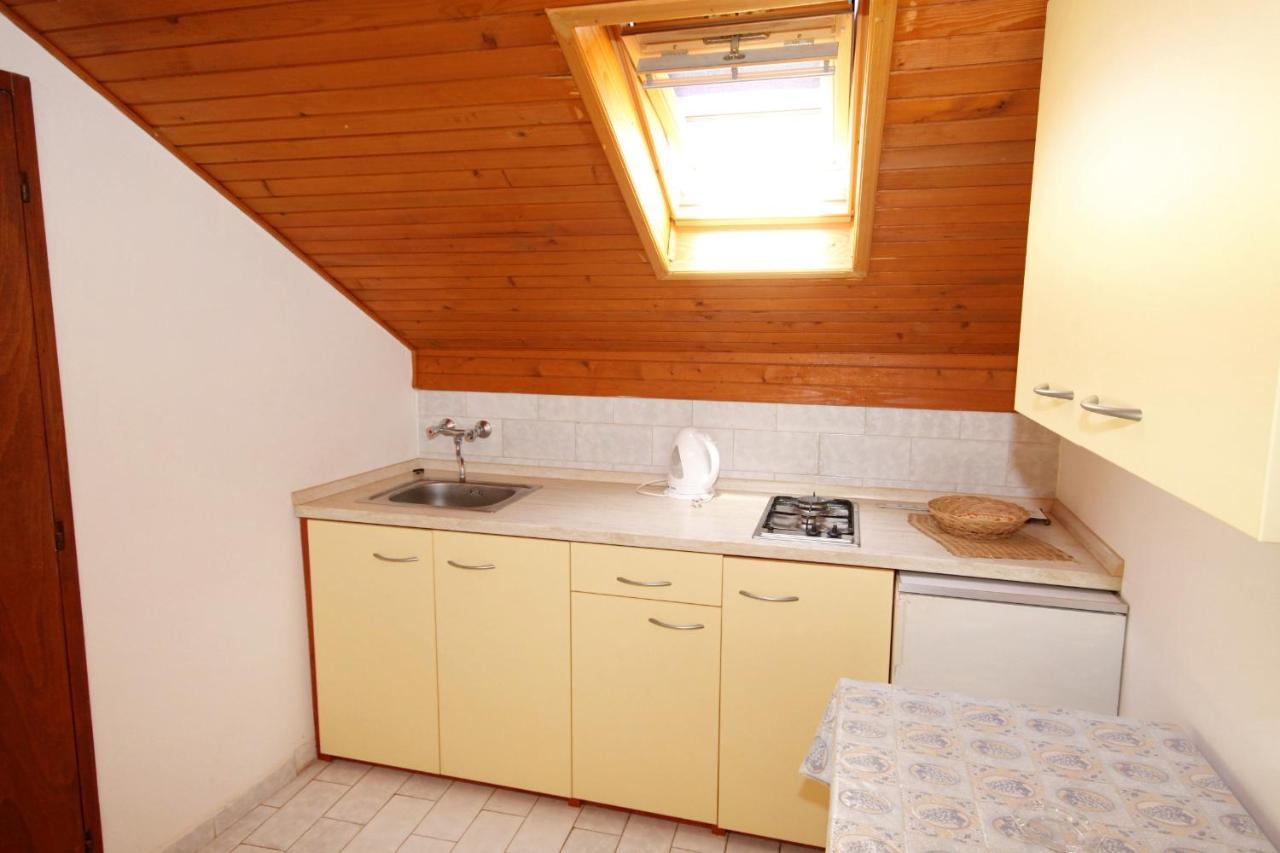 Apartments By The Sea Basina, Hvar - 542 Vrbanj Exterior photo